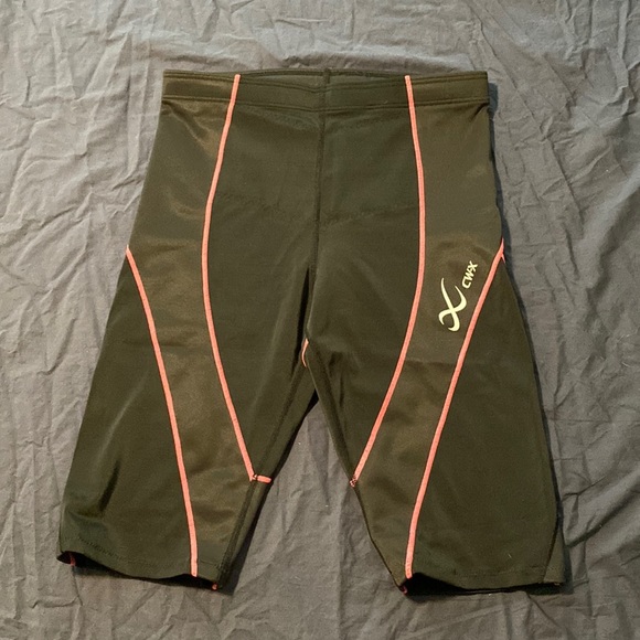 Cw-X compression shorts- new! Pink stitching - Picture 1 of 10